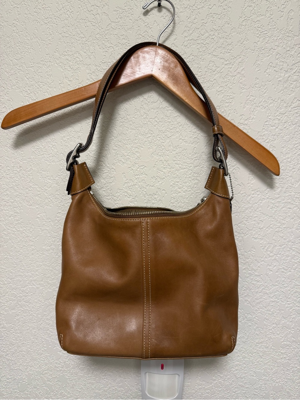 Coach vintage Brown Leather ergonomic legacy hobo Shoulder Bag